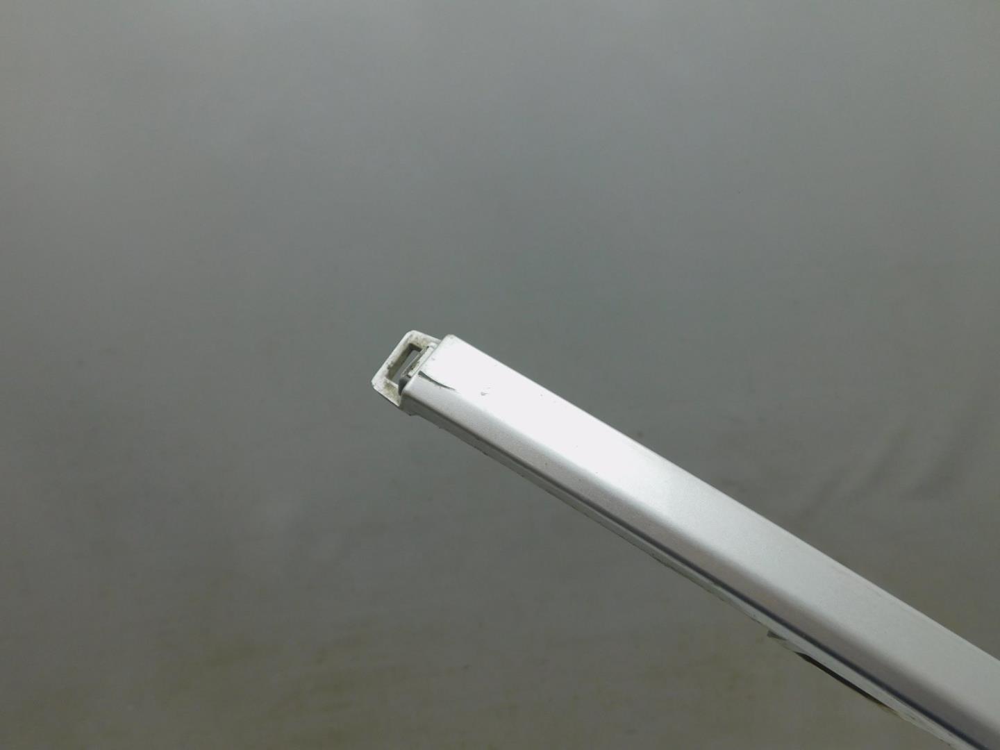 Молдинг заднего бампера