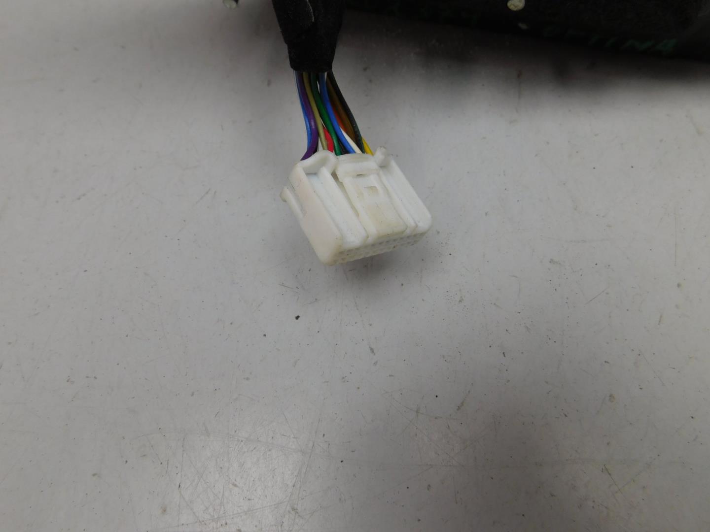 Зеркало левое электрическое