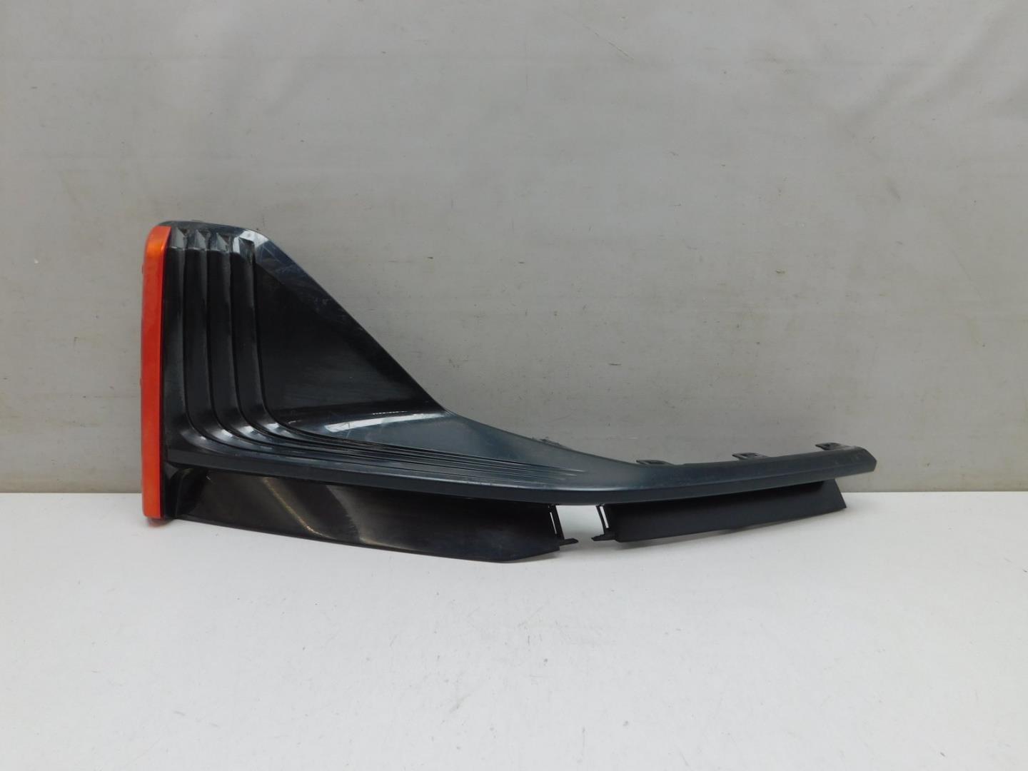 Накладка переднего бампера