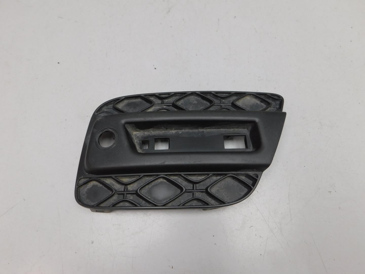 Накладка заднего бампера левая