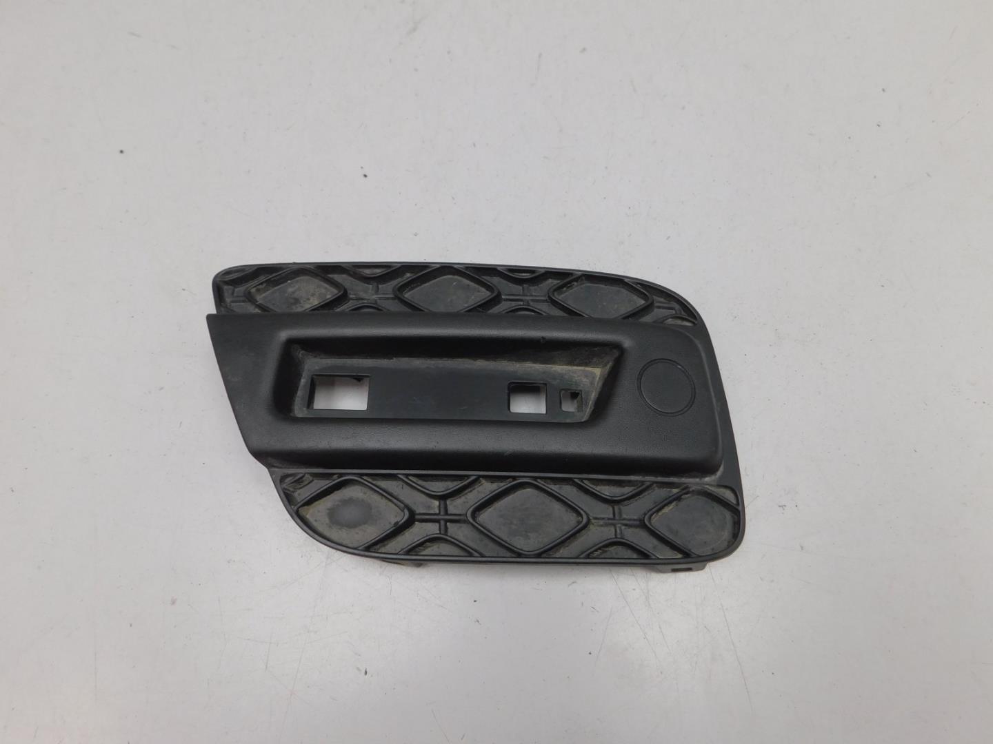 Накладка заднего бампера правая