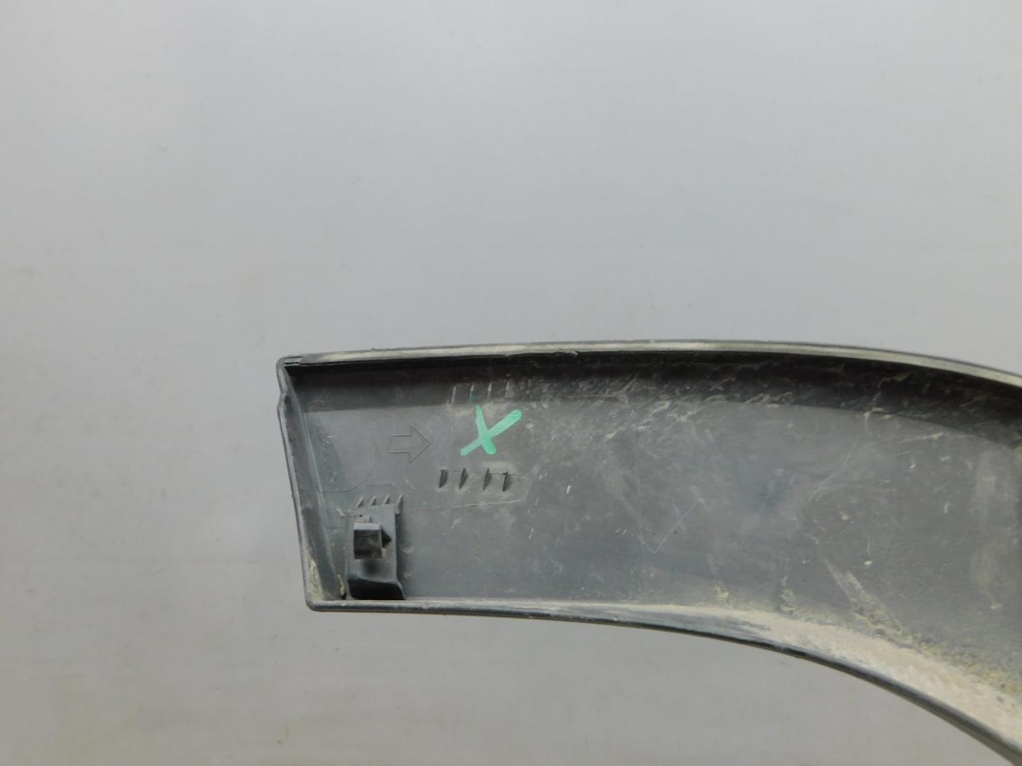 Накладка двери задней левой