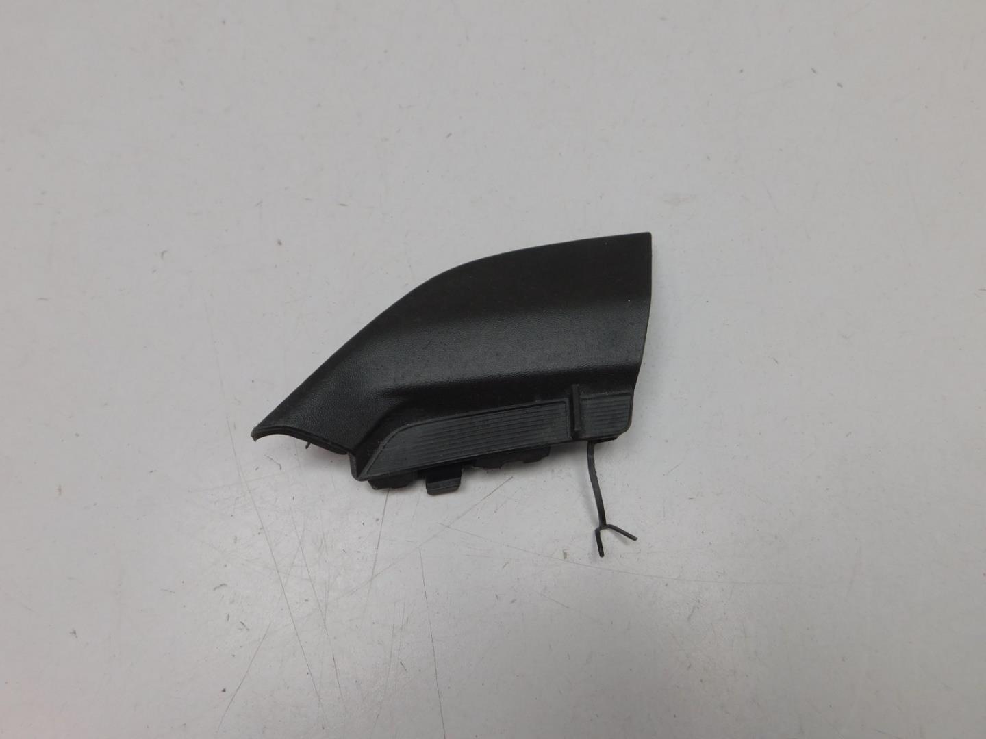 Заглушка буксировочного крюка