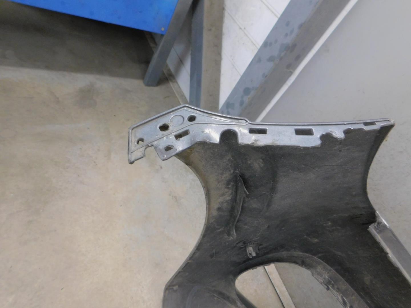 Бампер передний