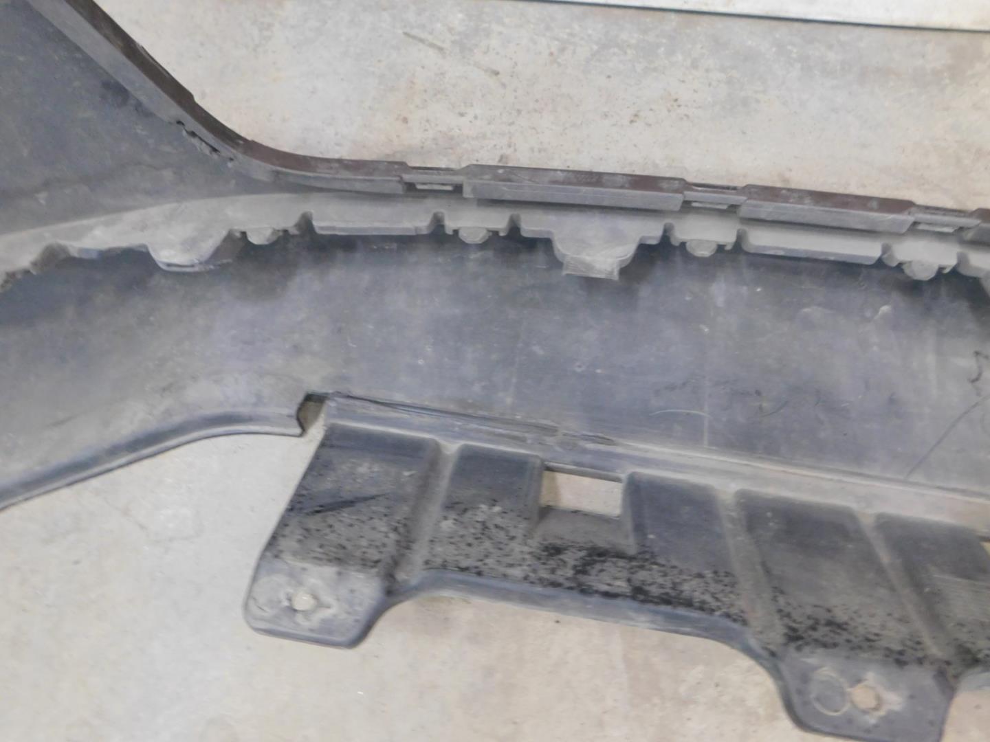 Бампер передний