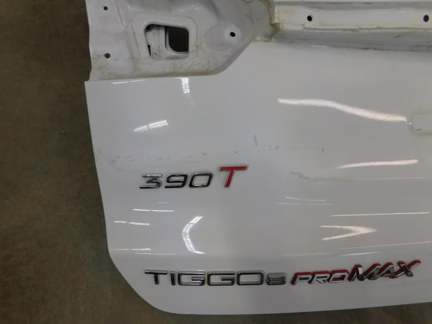 Дверь багажника