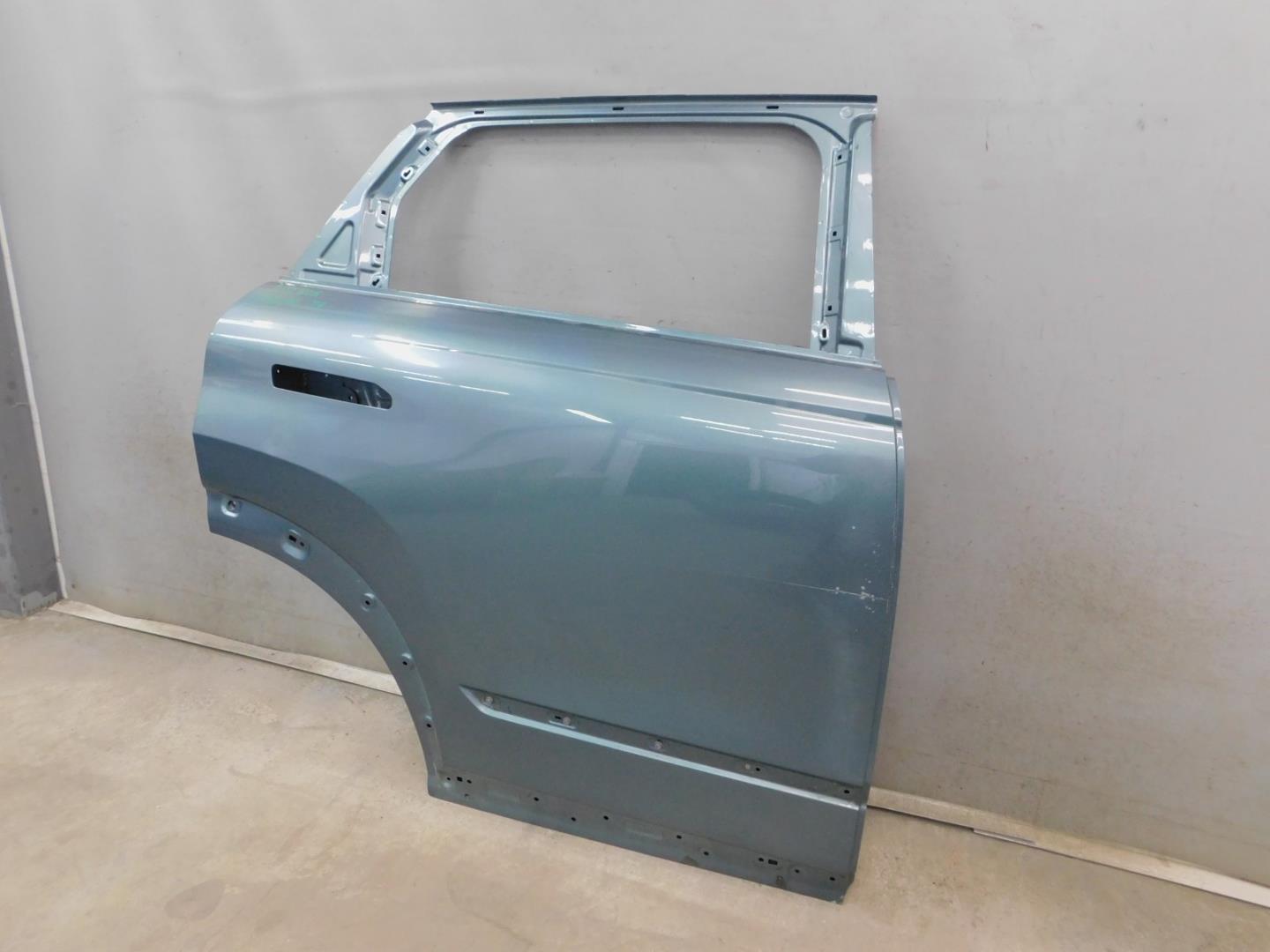 Дверь задняя правая