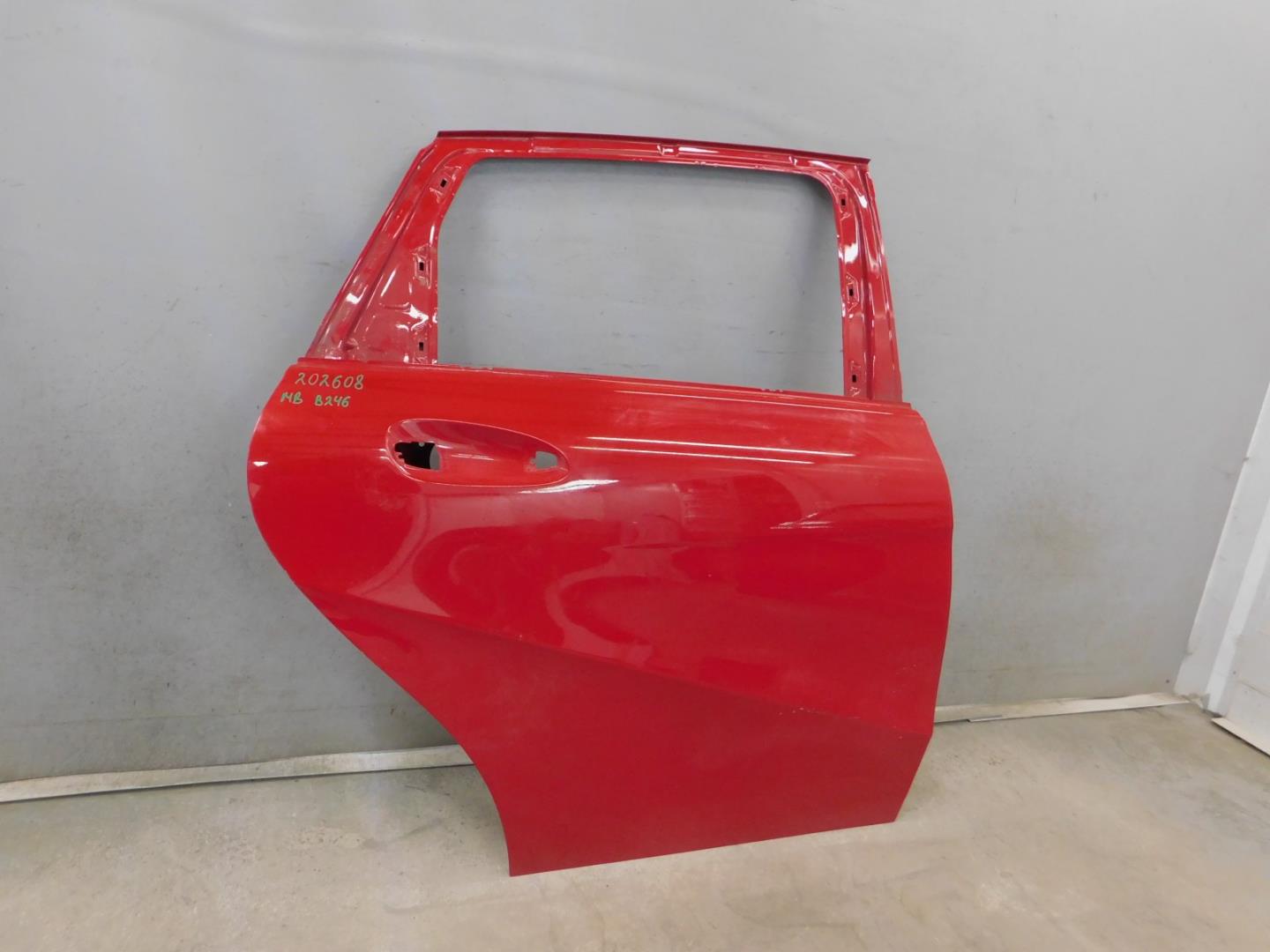 Дверь задняя правая