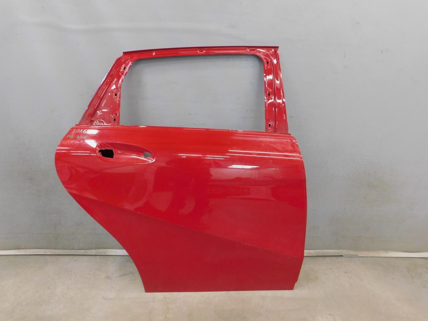 Дверь задняя правая