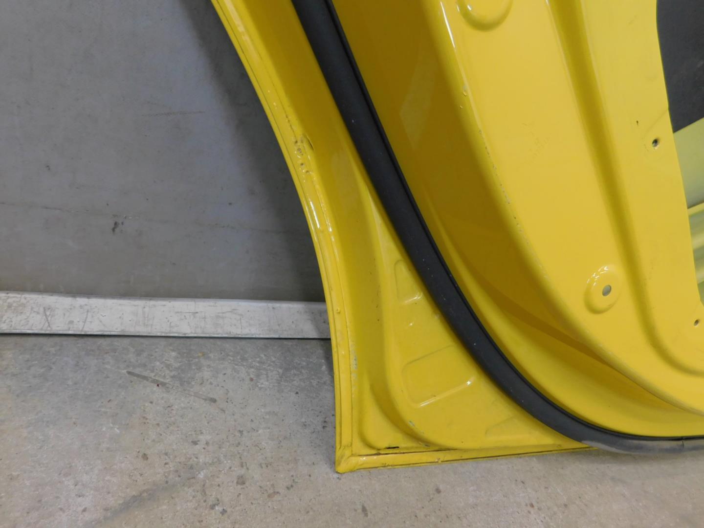 Дверь задняя левая