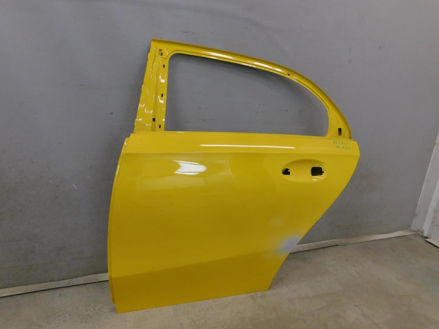 Дверь задняя левая