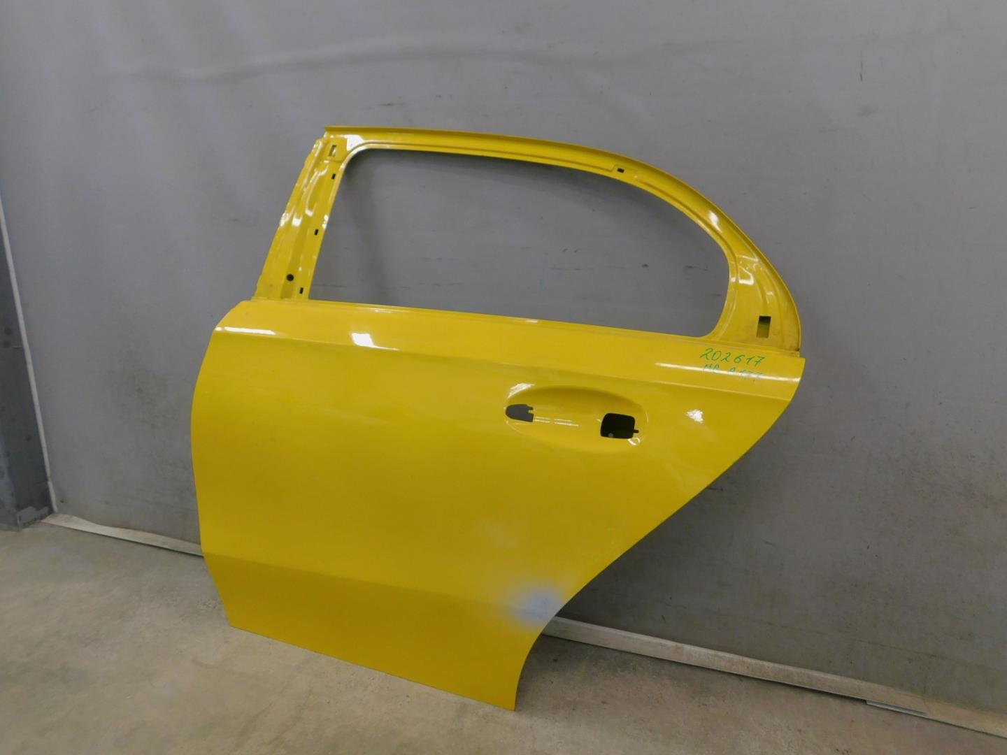 Дверь задняя левая