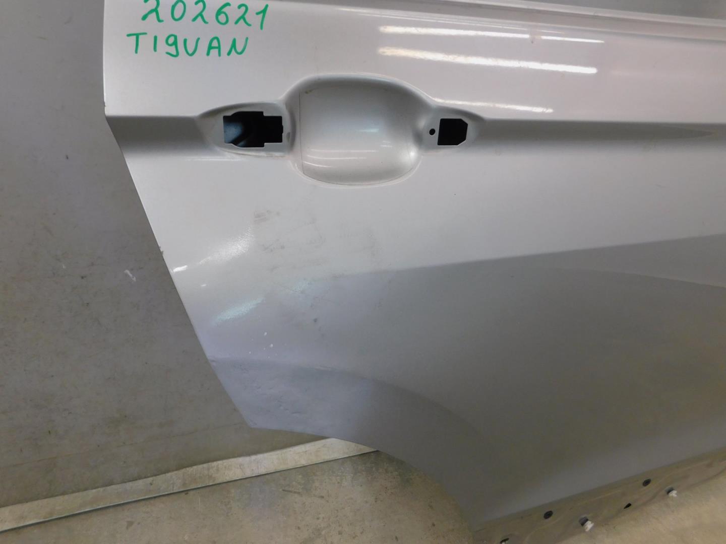 Дверь задняя правая