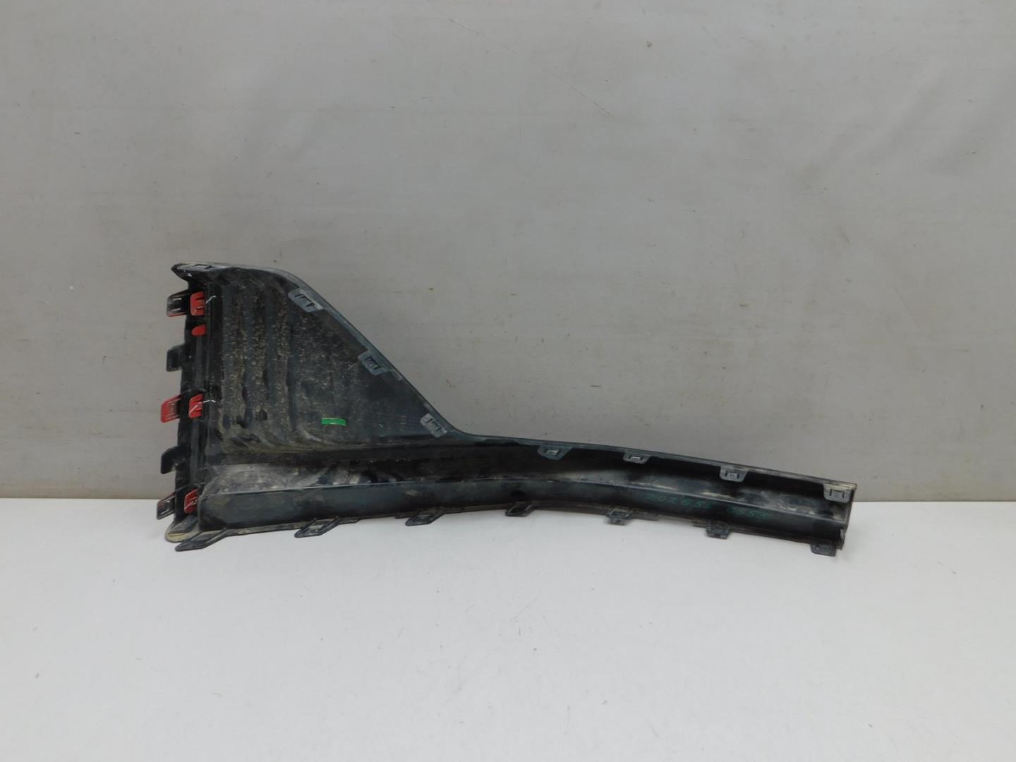 Накладка переднего бампера