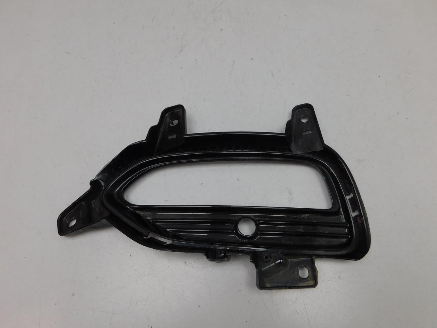 Накладка заднего бампера правая