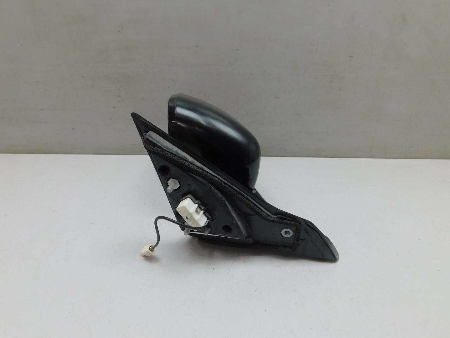 Зеркало левое электрическое