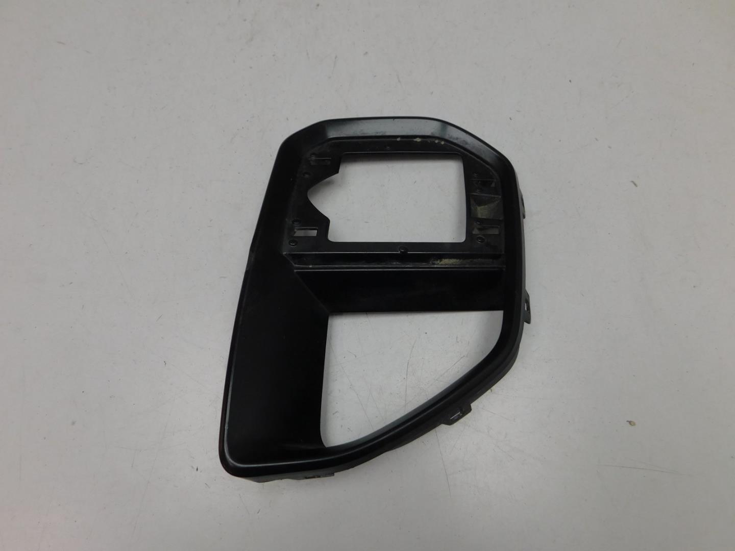 Накладка переднего бампера