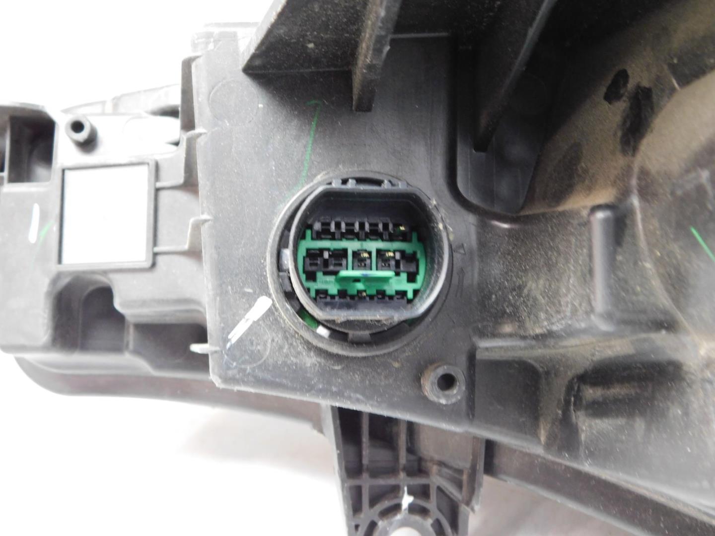 Габарит передний правый