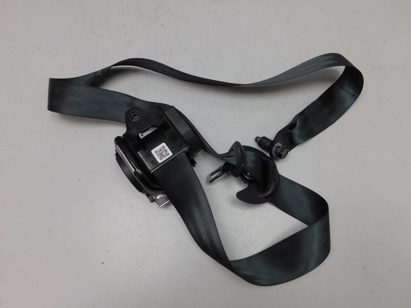 Ремень безопасности с пиропатроном