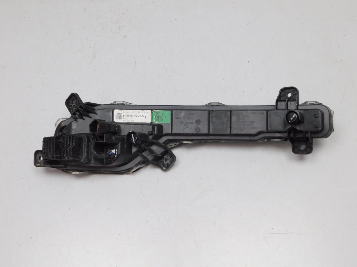 Габарит передний левый