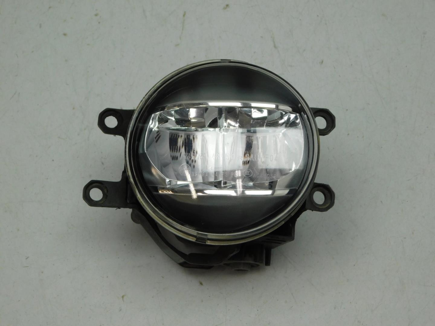 Фара противотуманная правая