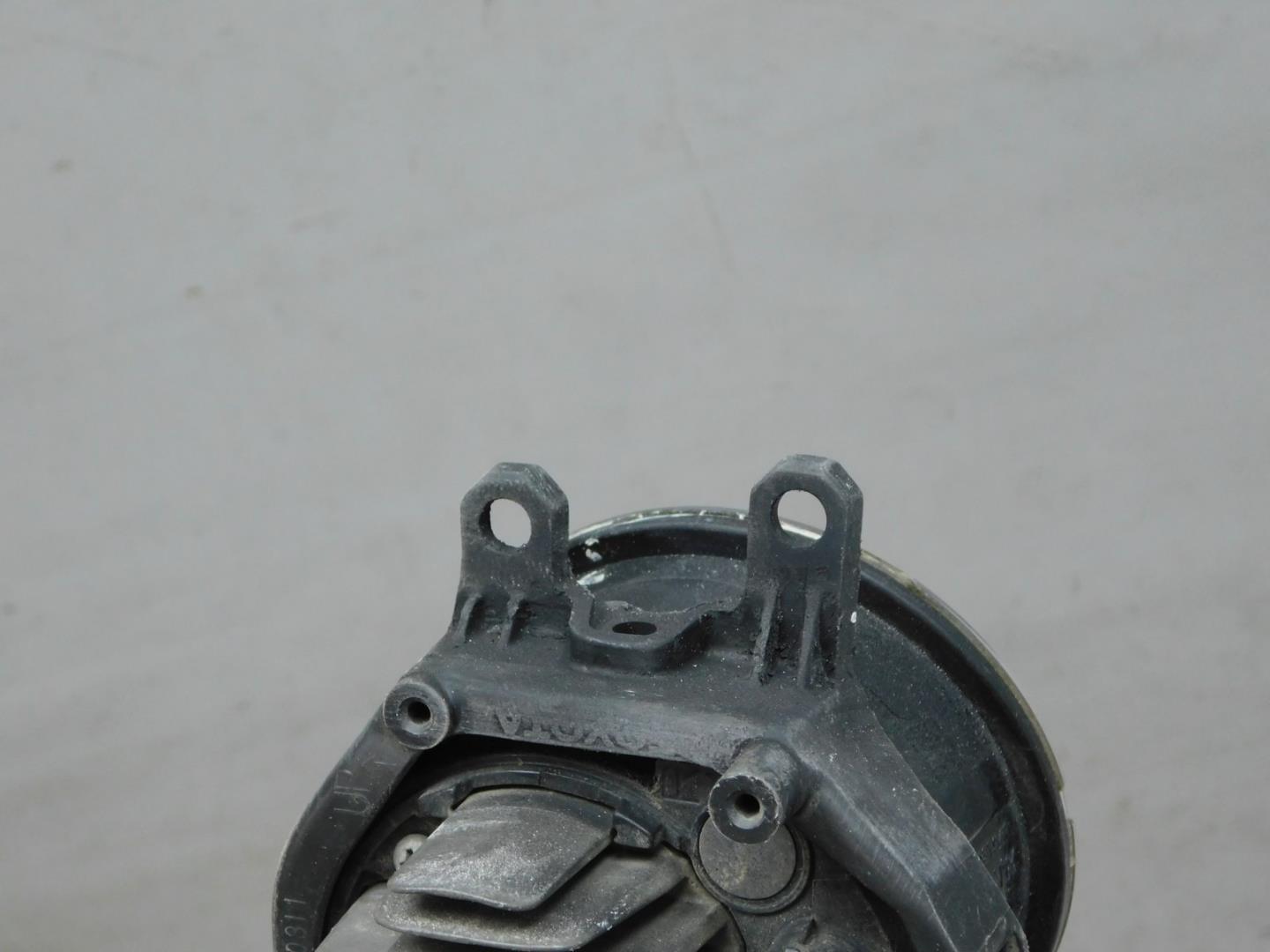 Фара противотуманная правая