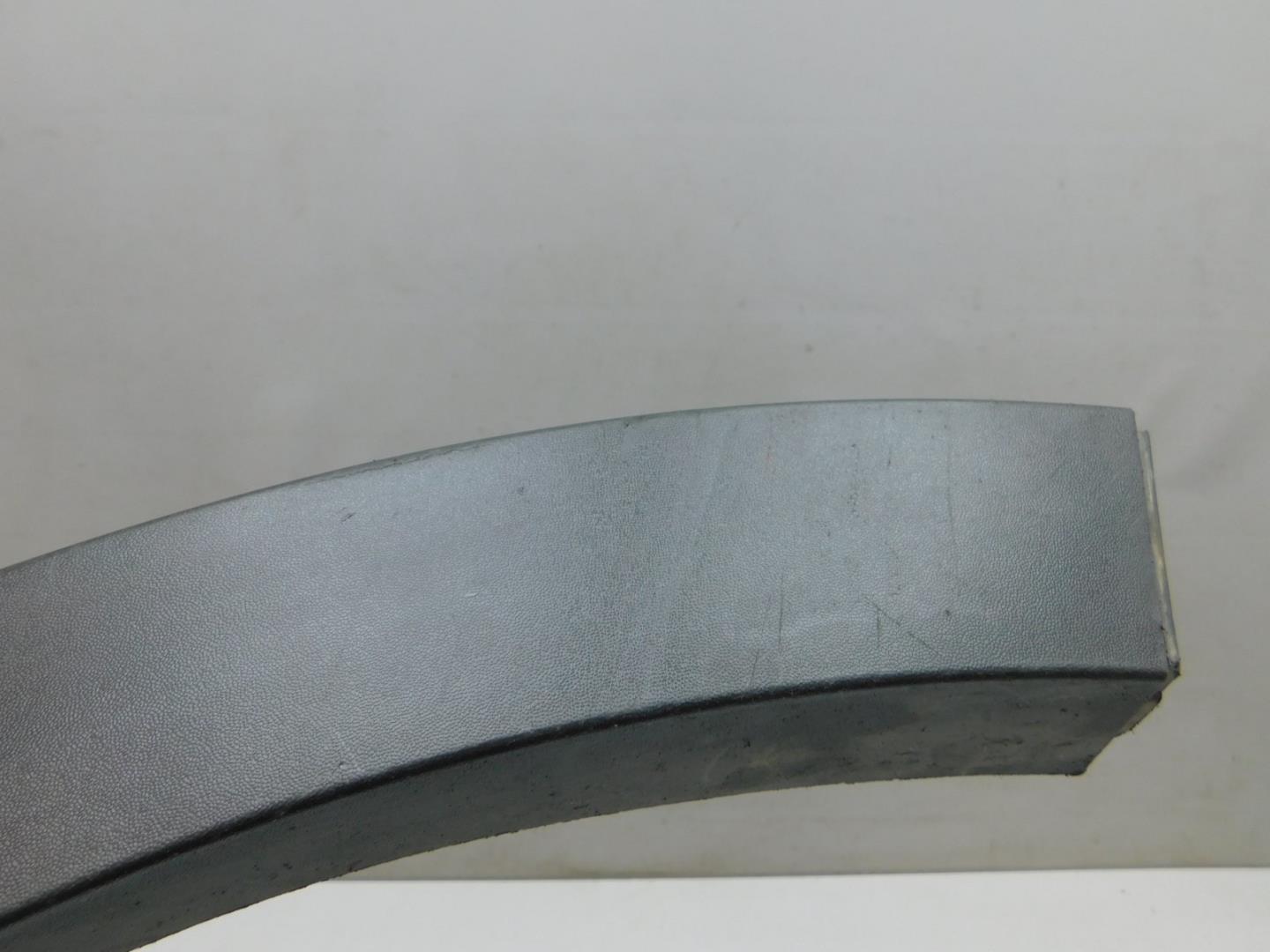 Накладка заднего крыла правого