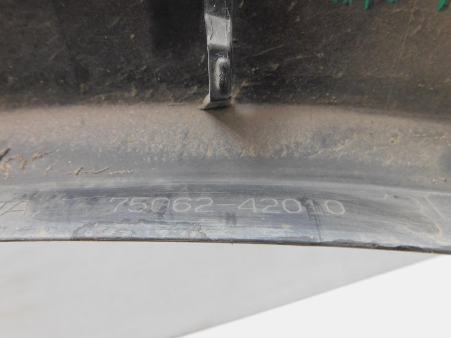 Накладка двери задней левой