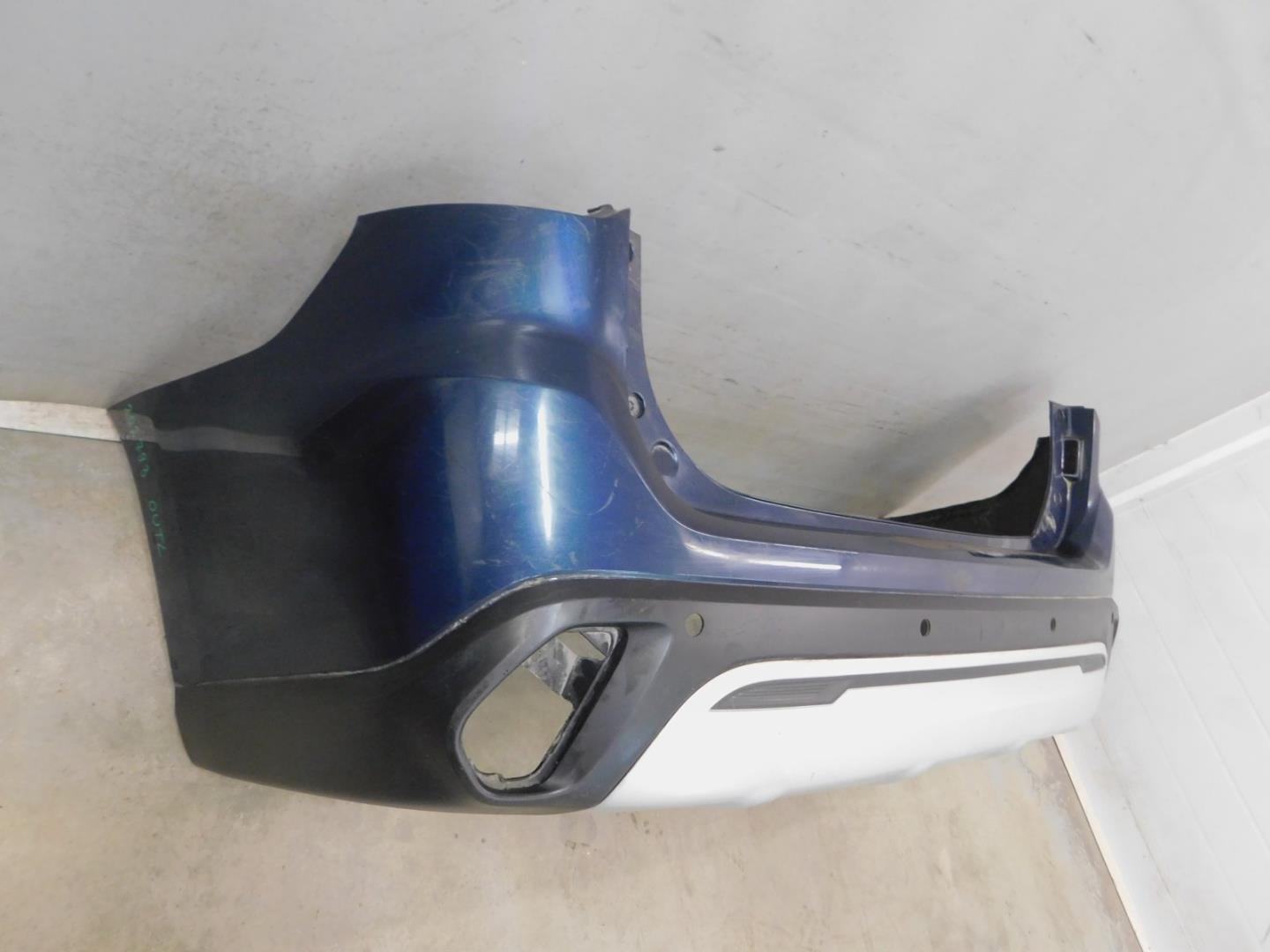 Бампер задний