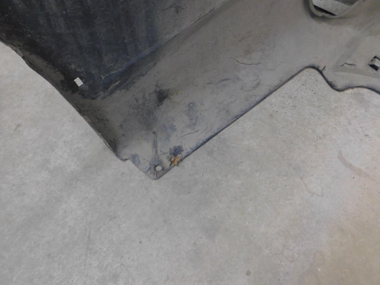 Бампер задний