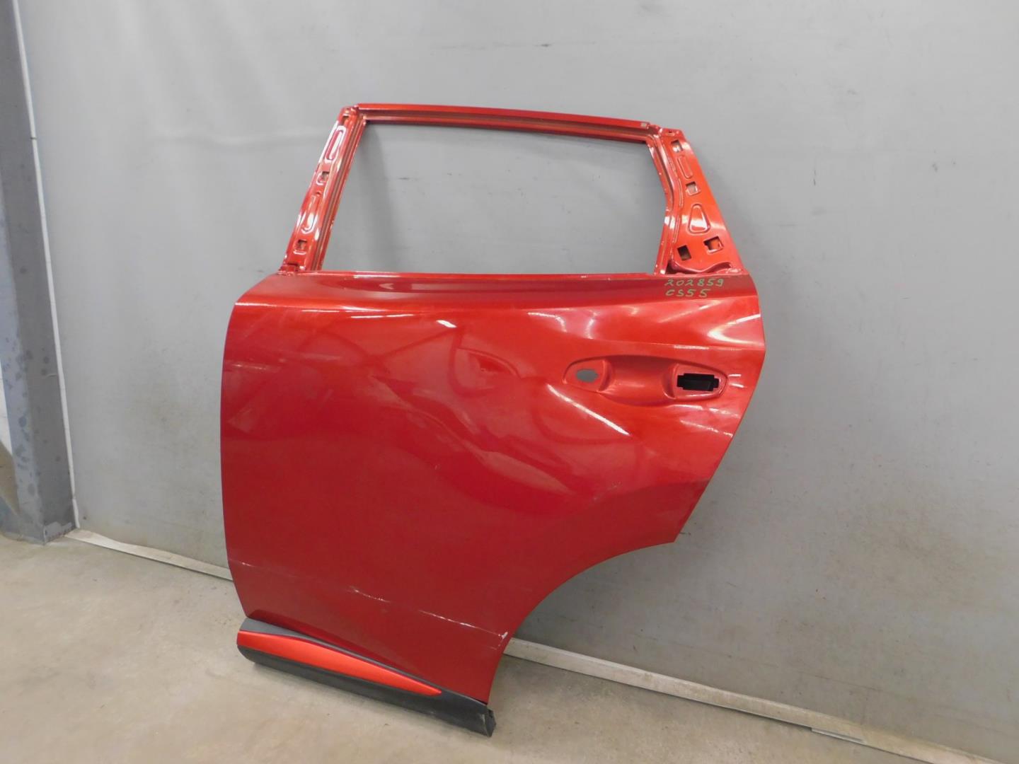 Дверь задняя левая