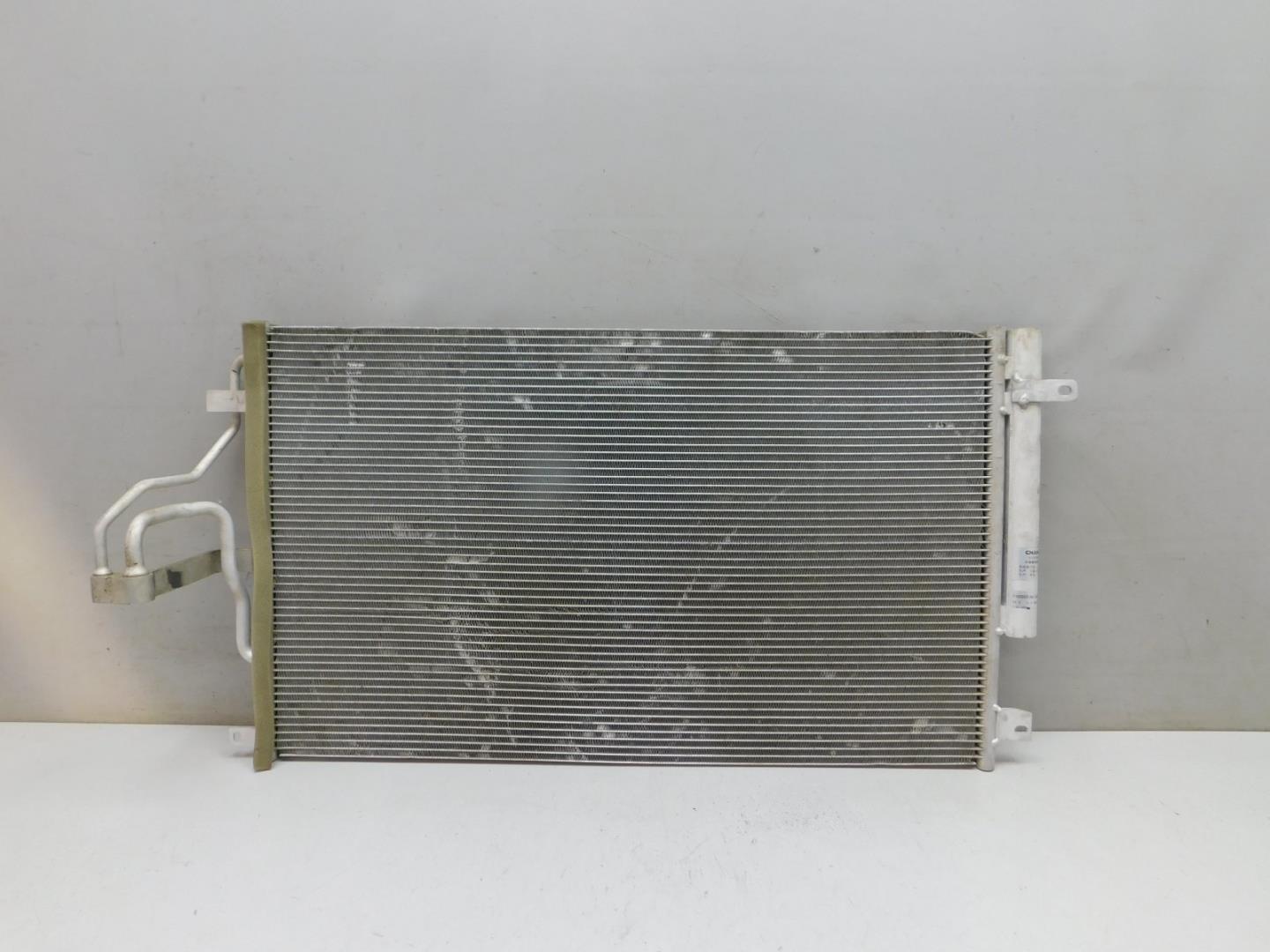 Радиатор кондиционера / конденсер