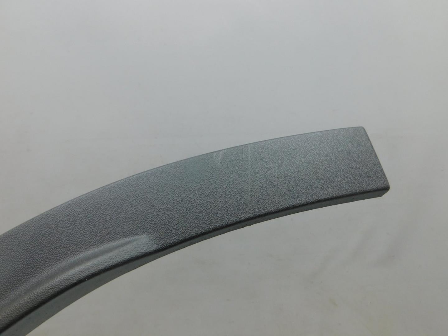 Накладка заднего крыла левого