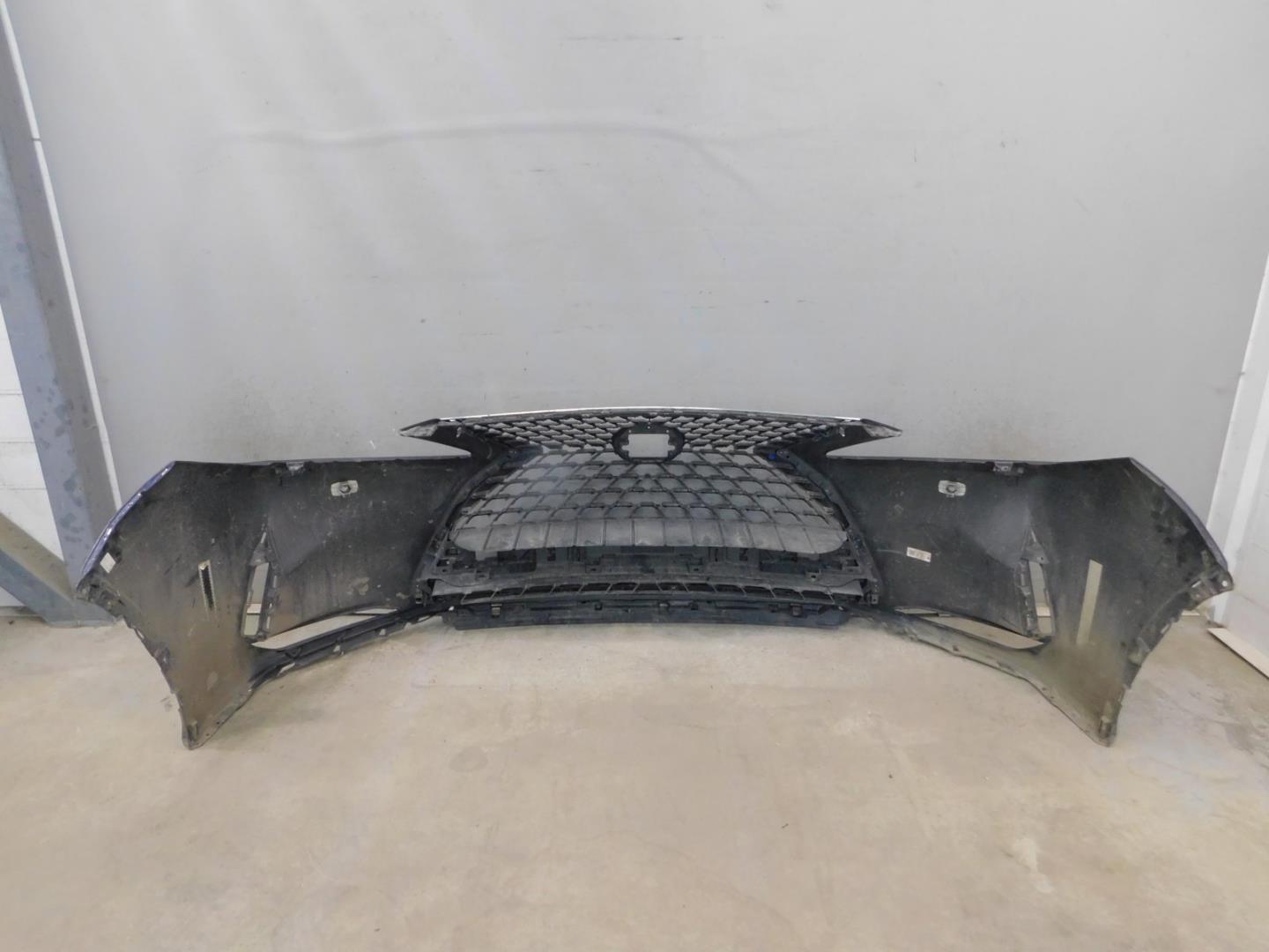 Бампер передний