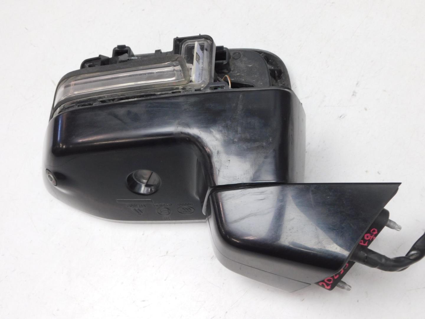 Зеркало правое электрическое