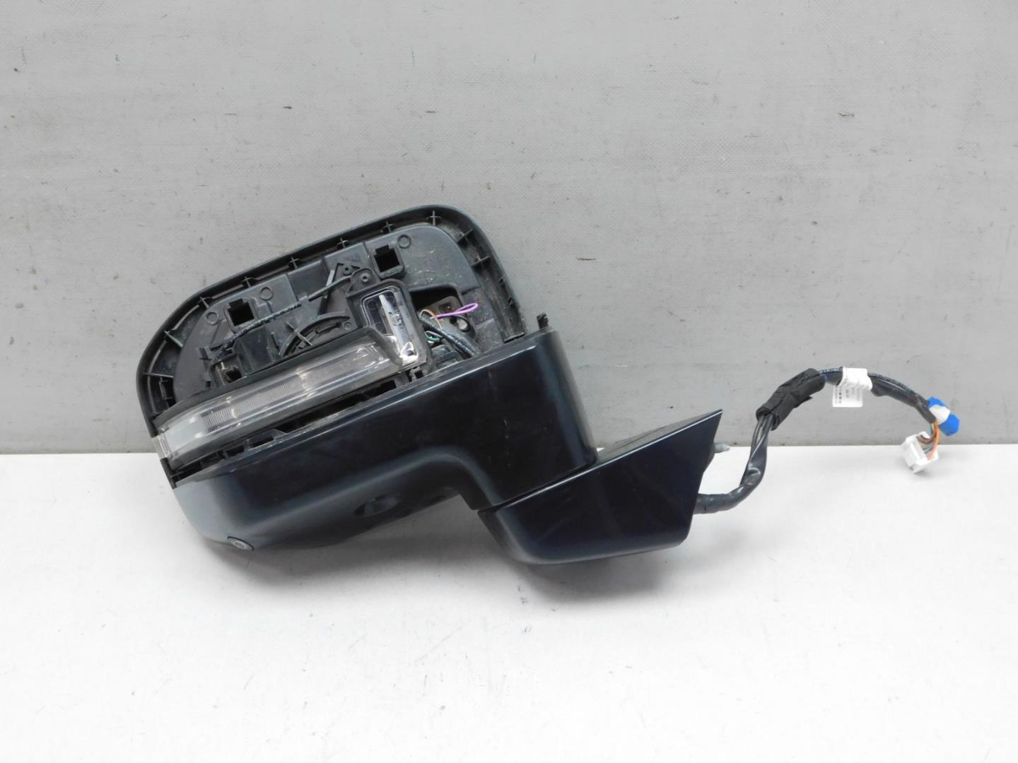 Зеркало правое электрическое