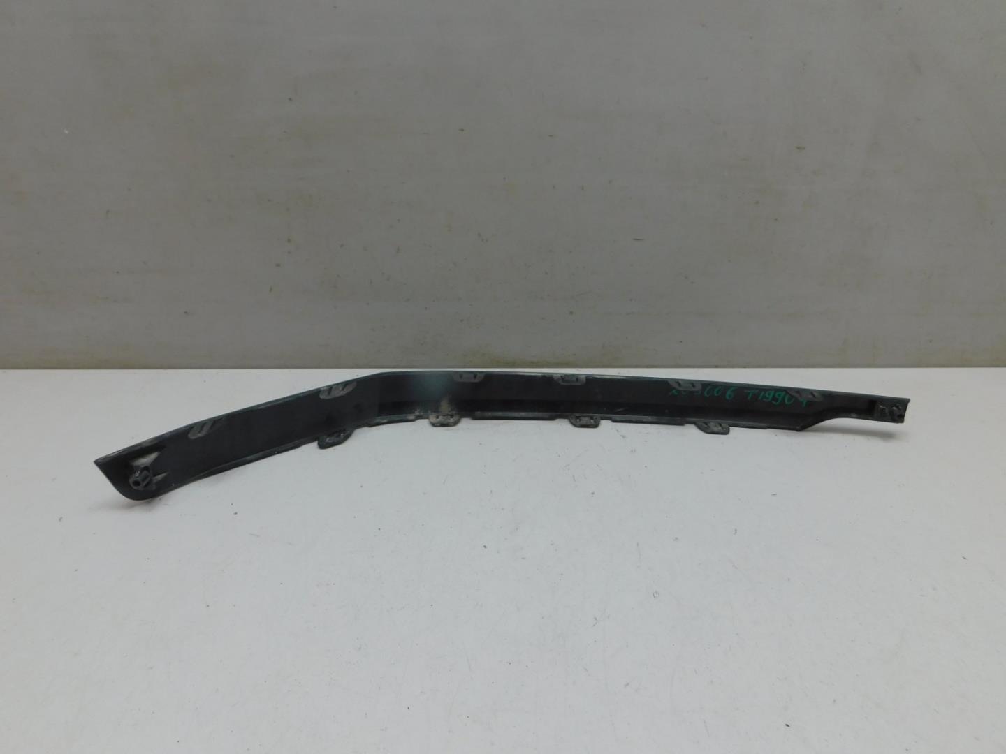 Накладка заднего бампера правая