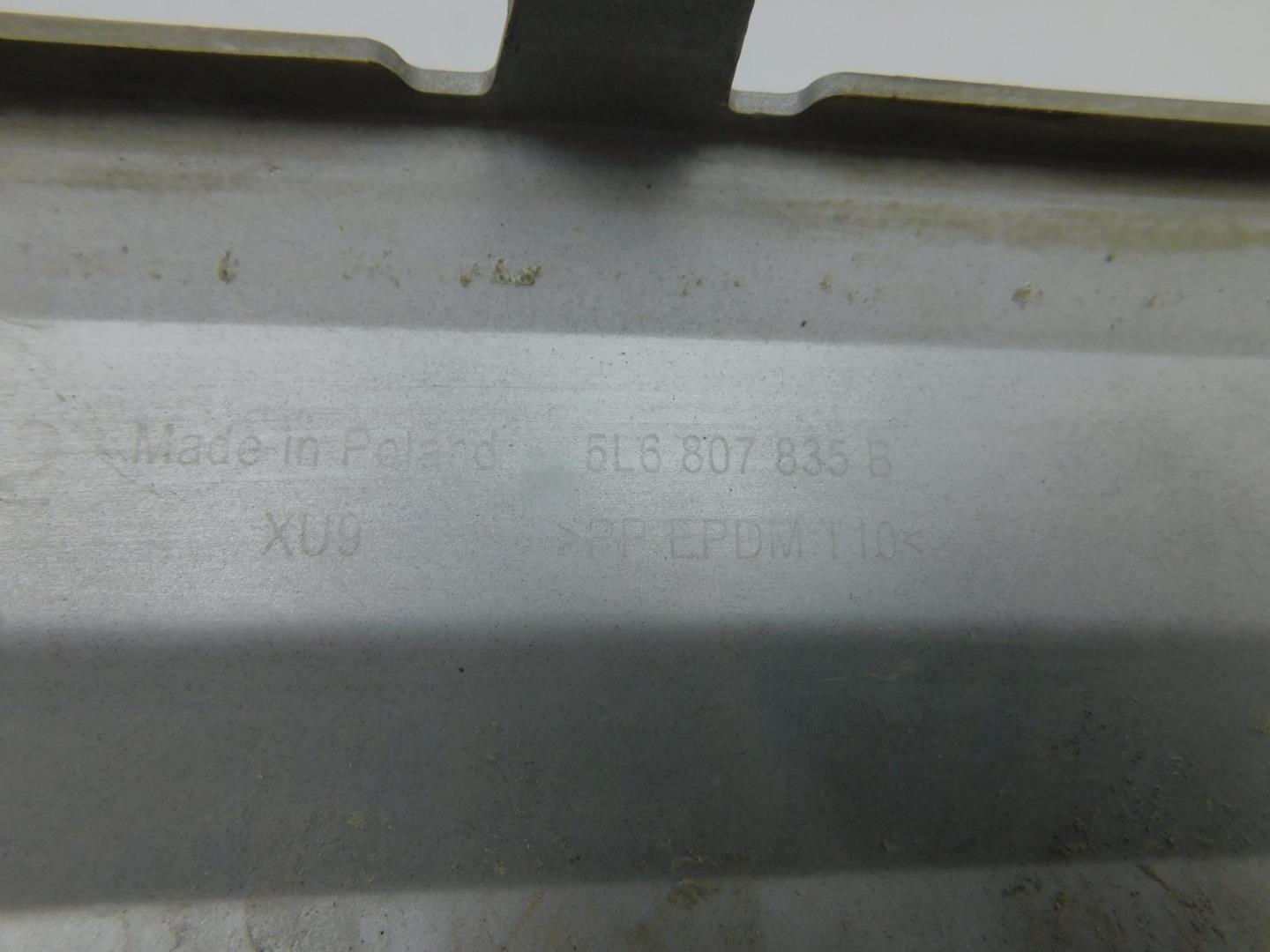 Накладка заднего бампера