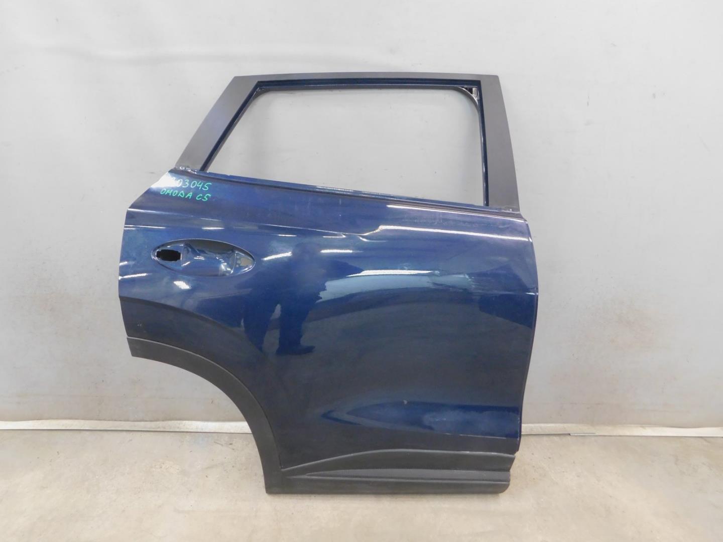 Дверь задняя правая