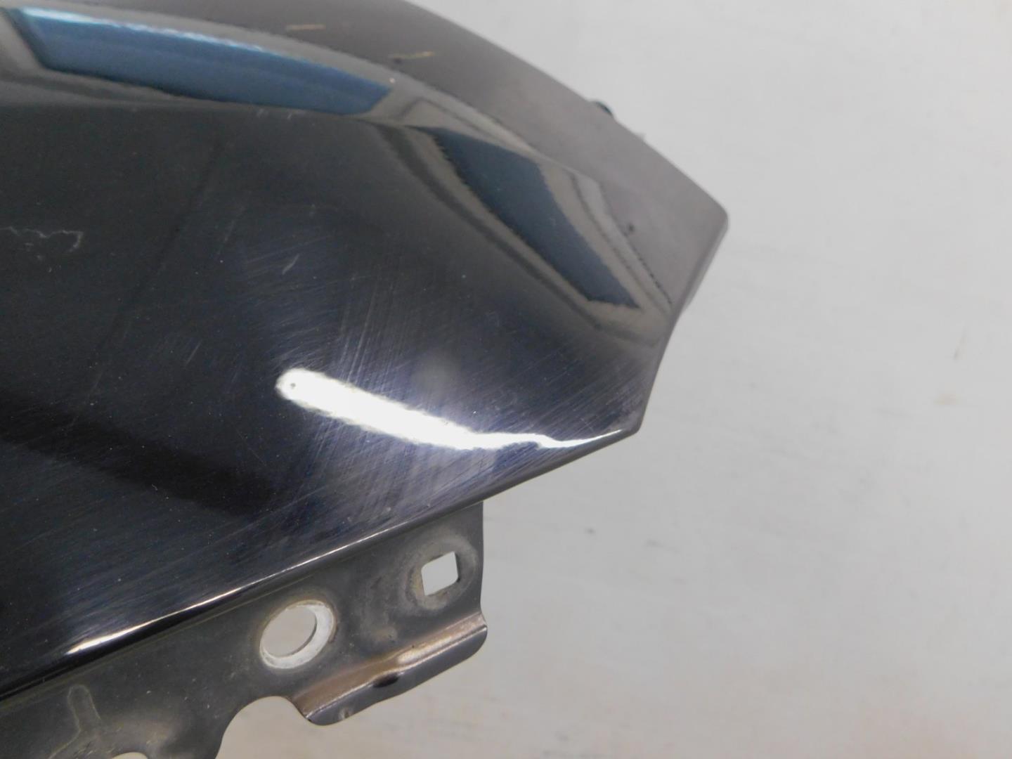 Крыло переднее левое