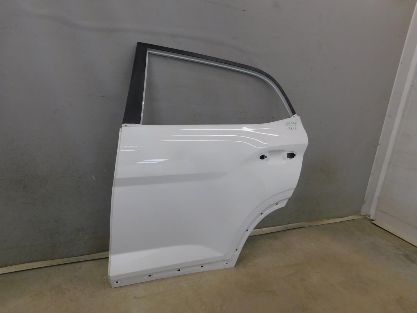 Дверь задняя левая