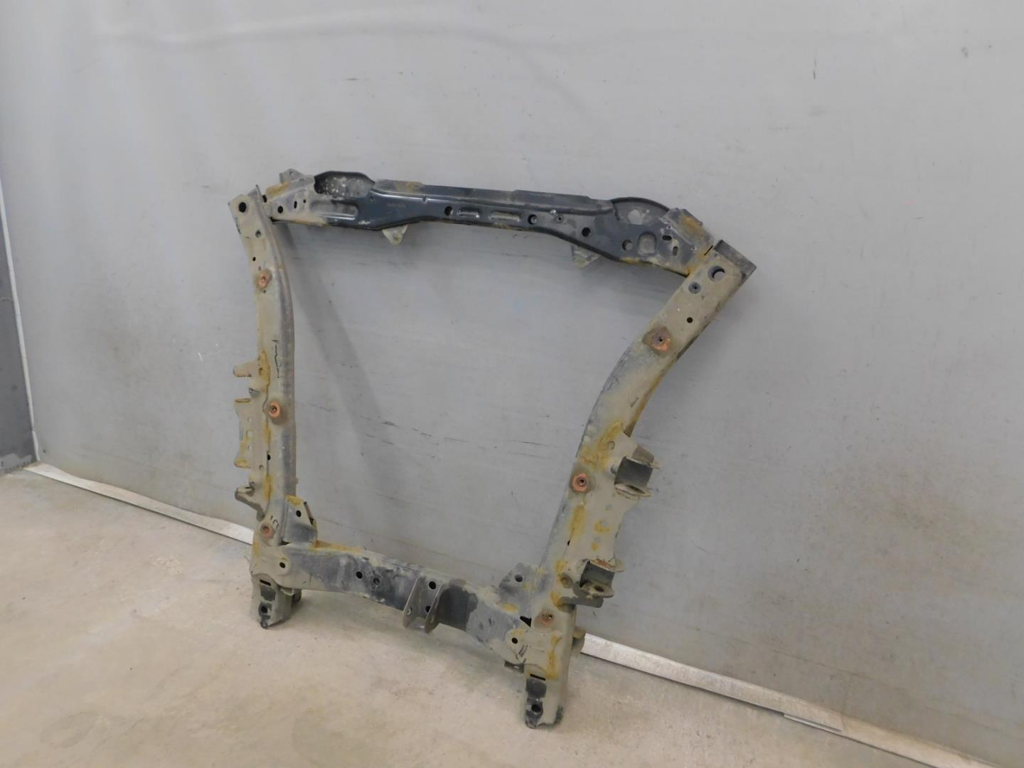 Балка подмоторная