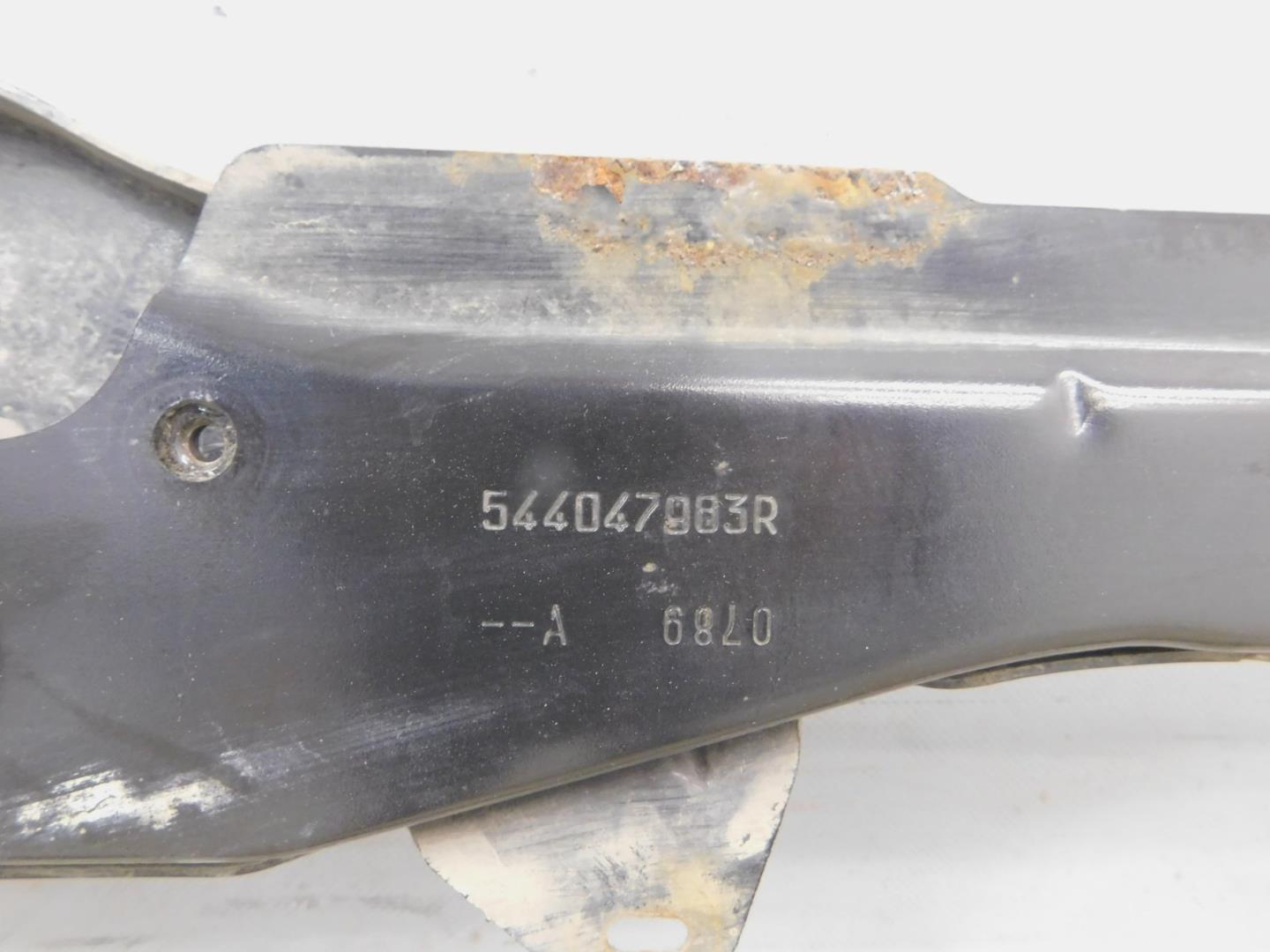 Балка подмоторная