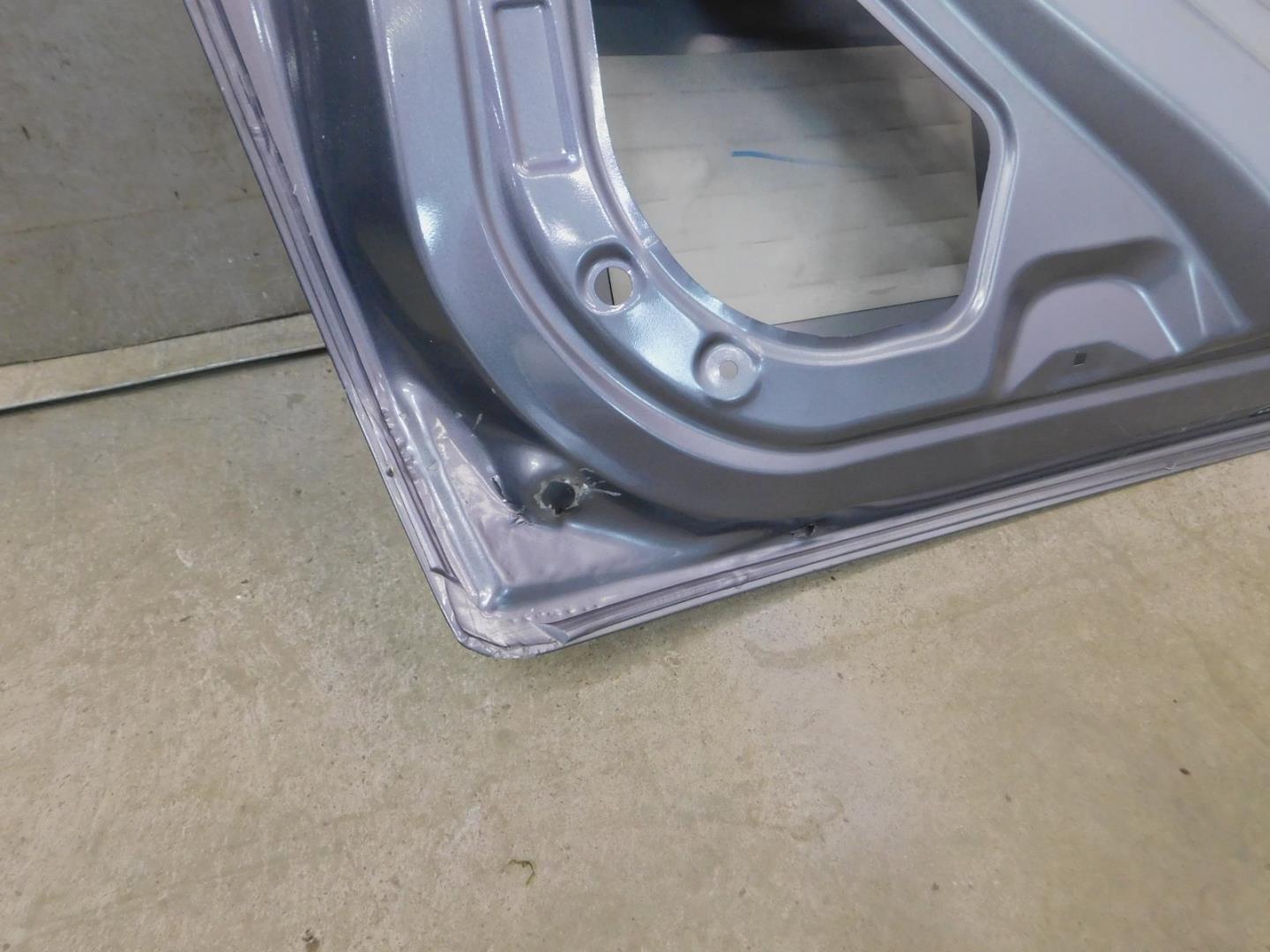 Дверь багажника