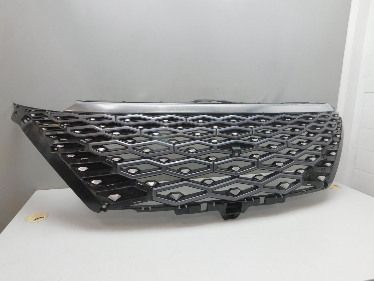 Решетка радиатора