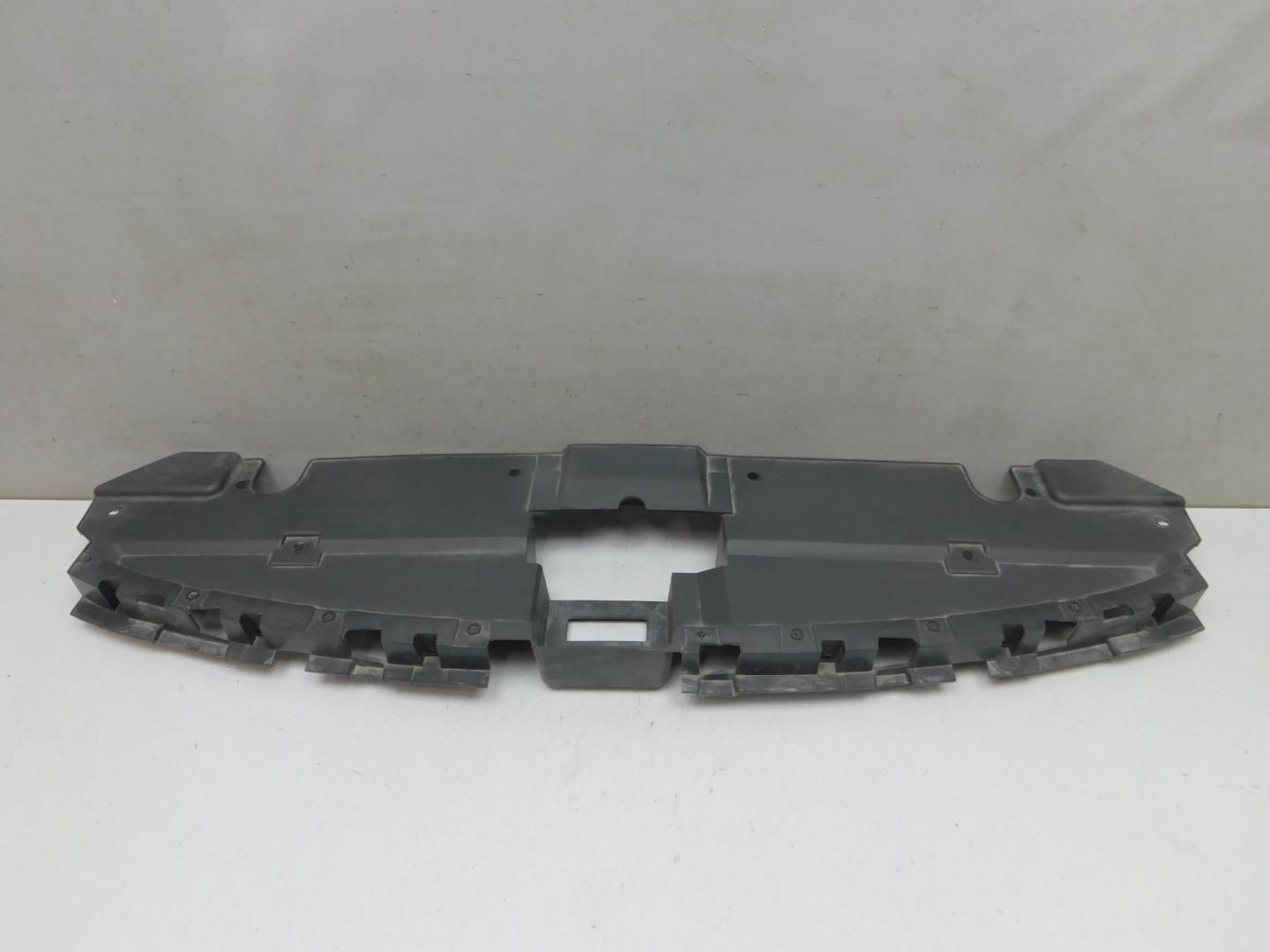 Накладка на решетку радиатора