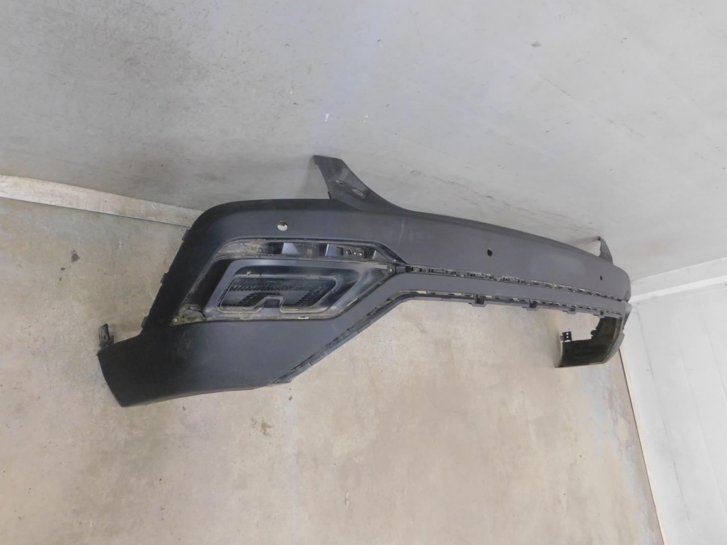 Бампер задний