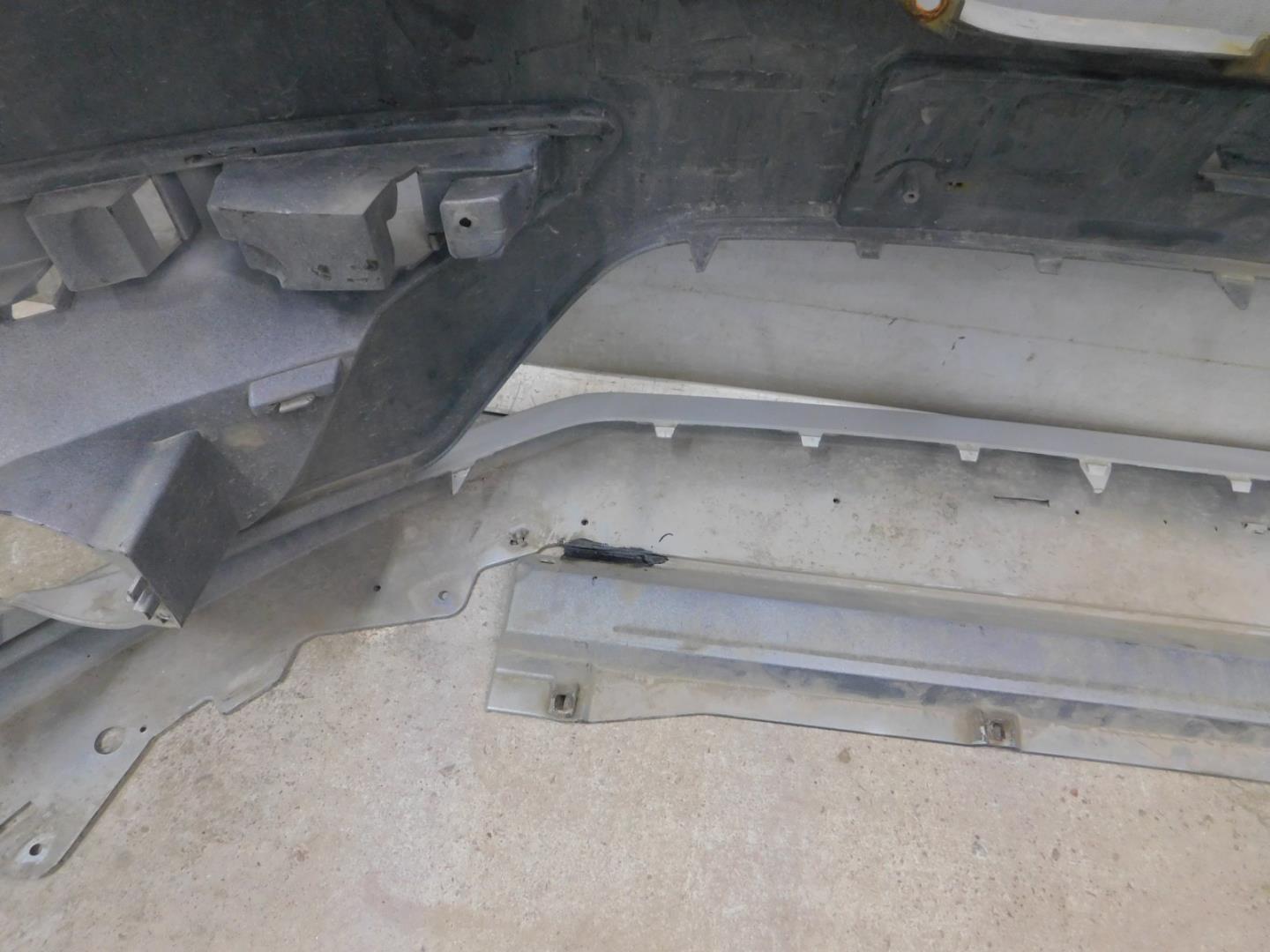 Бампер передний