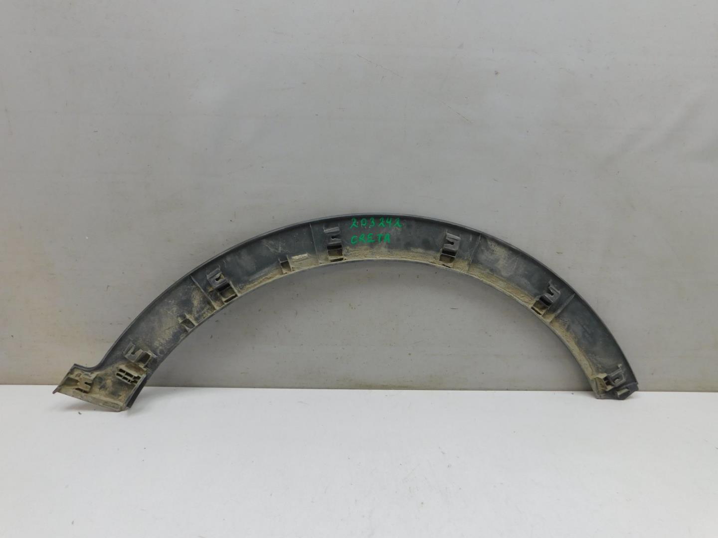 Накладка переднего крыла левого