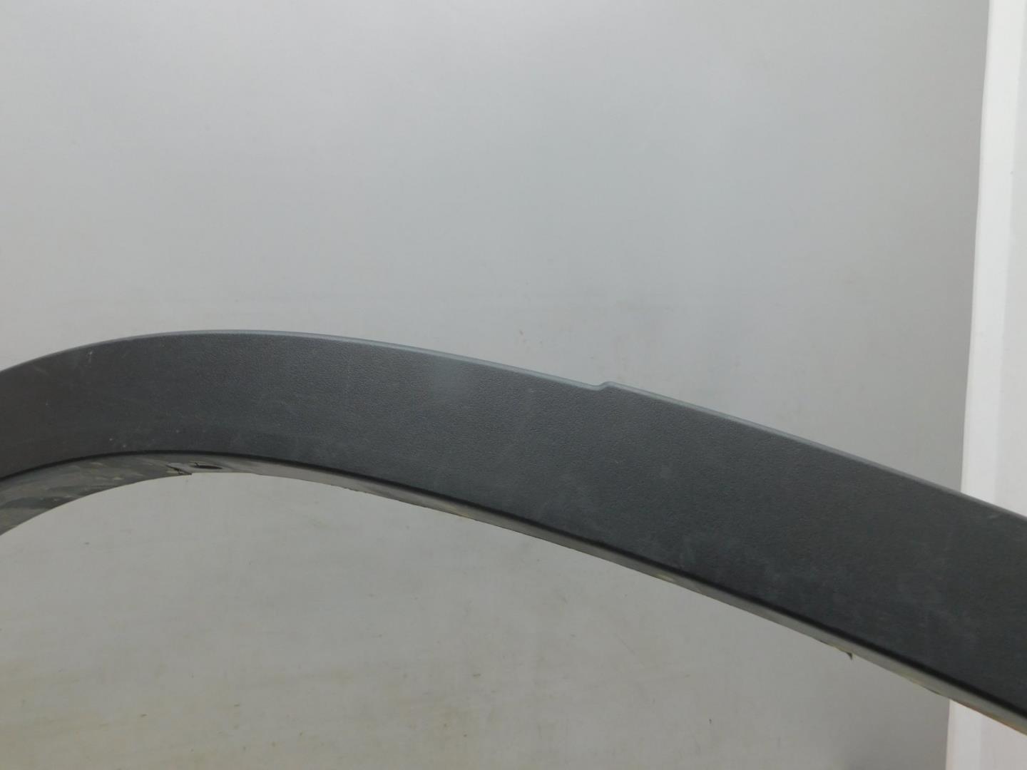 Накладка заднего крыла левого